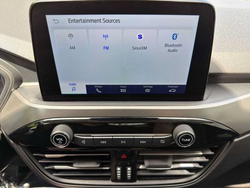 Used 2025 Ford Escape Active AWD/4WD image 15