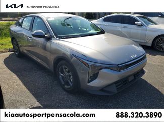 Used 2025 Kia K4 FWD video 1