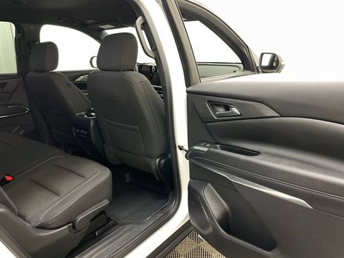 Certified 2024 Chevrolet Traverse LT FWD image 41
