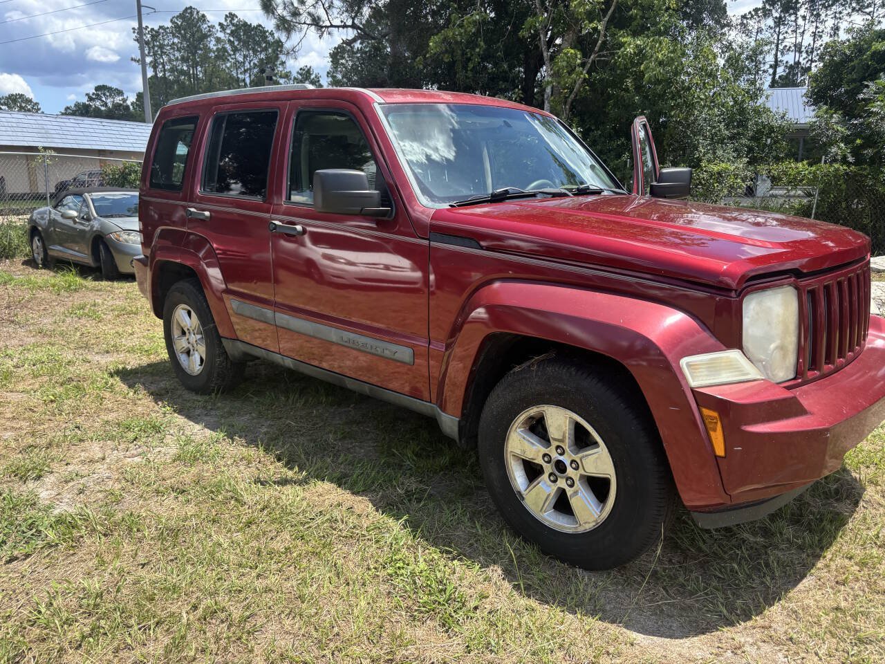 Used 2011 Jeep Liberty Sport AWD/4WD image 1