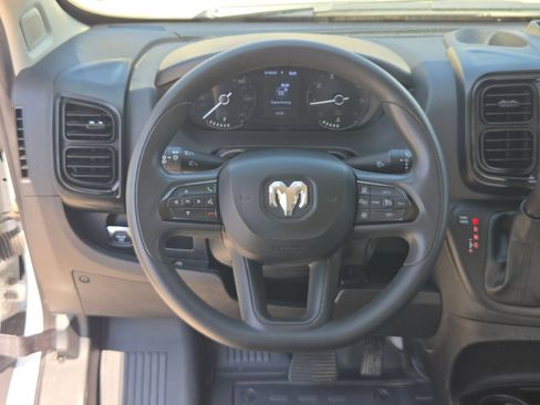 Used 2025 RAM ProMaster 2500 w/ Convenience Group FWD image 15