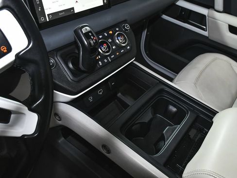 Used 2023 Land Rover Defender 110 S AWD/4WD image 35