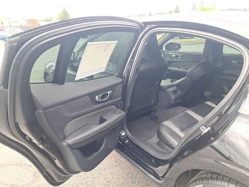 Used 2024 Volvo S60 B5 Plus w/ Climate Package AWD/4WD image 12