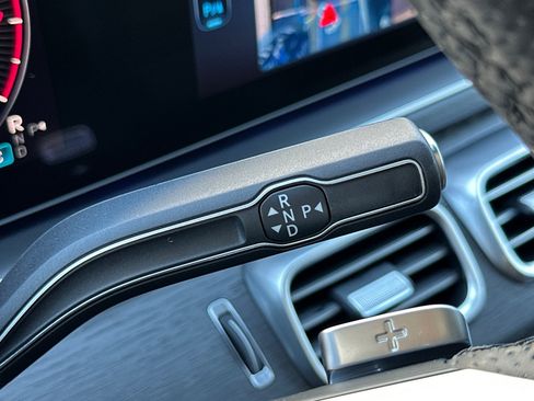 New 2026 Mercedes-Benz GLS 450 4MATIC image 22