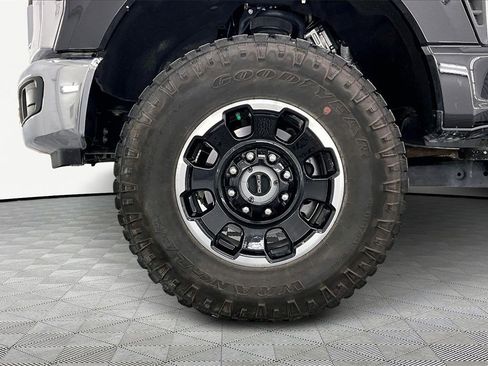 Used 2025 Ford F350 XLT w/ Tremor Off-Road Package image 9