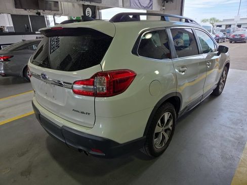 Used 2019 Subaru Ascent Premium AWD/4WD image 5