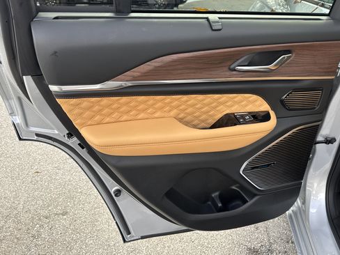 Used 2024 Jeep Grand Cherokee Summit w/ Adv Protech Group IV image 26