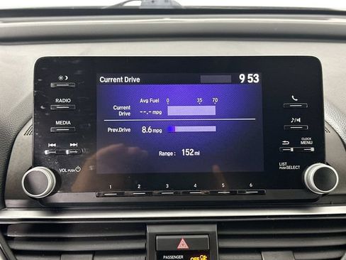 Used 2018 Honda Accord LX image 11