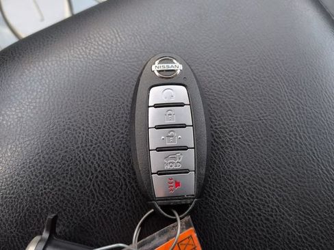 Used 2020 Nissan Pathfinder SL w/ Cargo Package FWD image 33