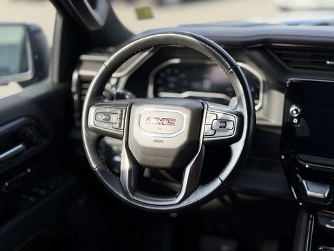 Used 2023 GMC Sierra 1500 AT4 image 12