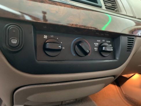 Used 2005 Mercury Grand Marquis GS image 19