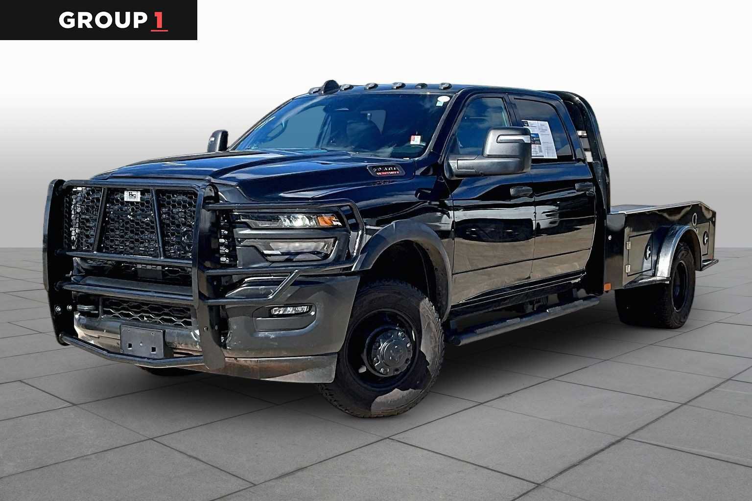 Used 2026 RAM 3500 Tradesman AWD/4WD image 1