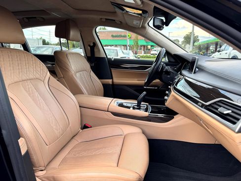Used 2016 BMW 750i xDrive image 13