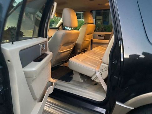 Used 2014 Ford Expedition EL XLT w/ Equipment Group 202A image 14