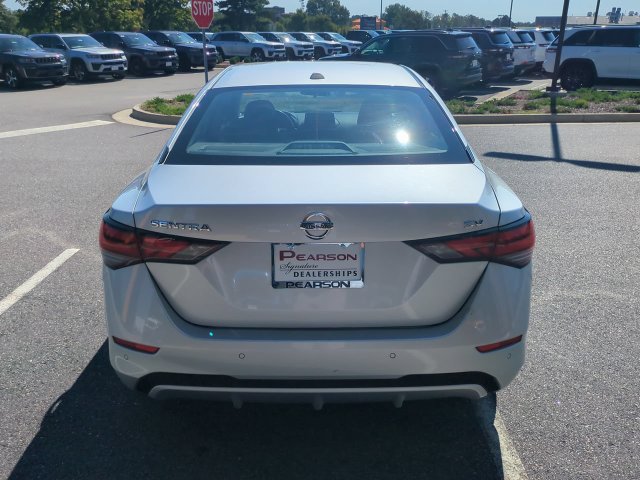 Used 2022 Nissan Sentra SV FWD image 5