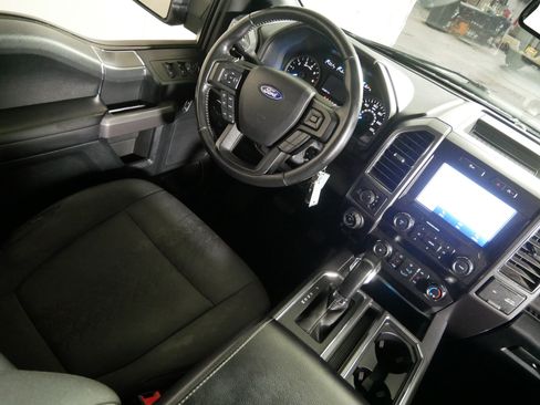 Used 2020 Ford F150 XLT w/ Equipment Group 302A Luxury AWD/4WD image 9