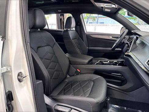 New 2026 Volkswagen Atlas Cross Sport SE AWD/4WD image 10