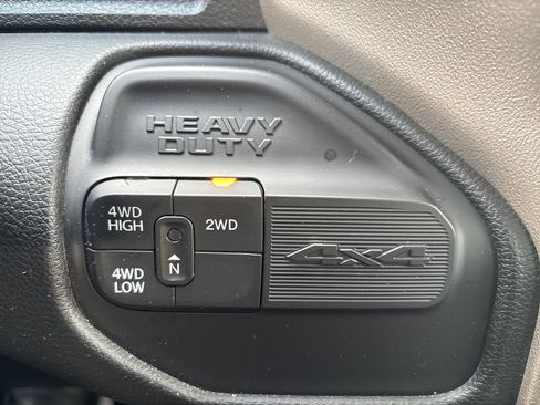 Used 2024 RAM 2500 Laramie w/ Safety Group image 31