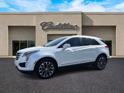 Used 2017 Cadillac XT5 Premium Luxury FWD image 7