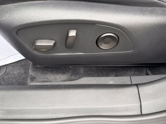 Used 2024 Chevrolet Blazer EV LT AWD/4WD image 10