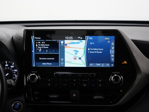 Used 2020 Toyota Highlander Limited AWD/4WD image 16