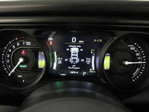New 2026 Jeep Wrangler Unlimited Rubicon AWD/4WD image 10