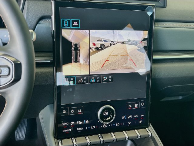 New 2027 GMC Terrain AT4 w/ Convenience Package III AWD/4WD image 9