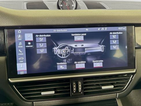 Used 2020 Porsche Cayenne AWD/4WD image 33