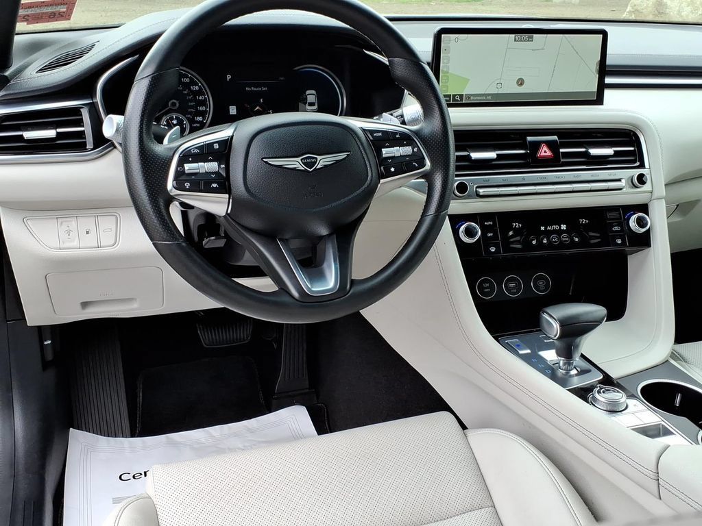 Used 2025 Genesis G70 2.5T AWD/4WD image 15