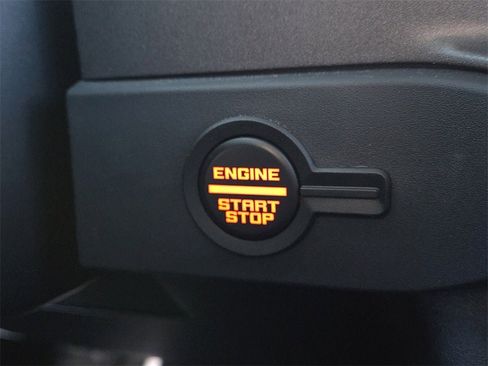 Used 2025 Ford Bronco Raptor image 28