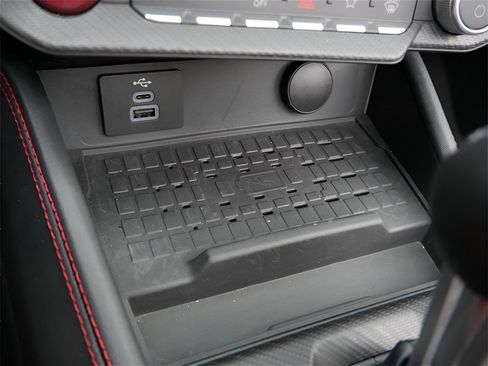 Used 2024 Ford Mustang GT Premium image 26