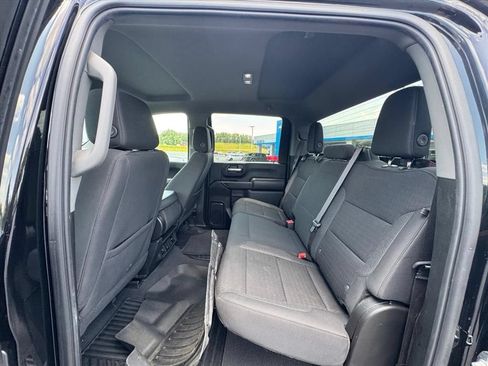 Used 2024 Chevrolet Silverado 2500 Custom w/ Custom Value Package AWD/4WD image 12