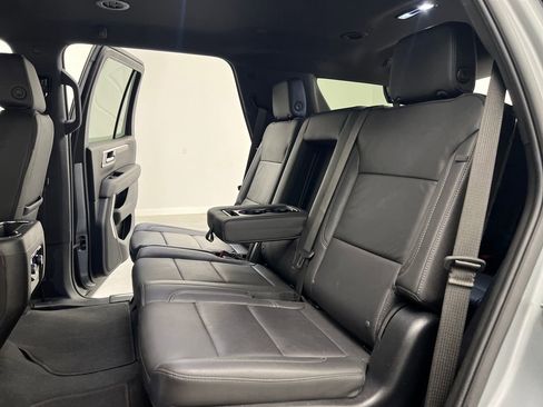 Used 2025 Chevrolet Tahoe LT AWD/4WD image 13