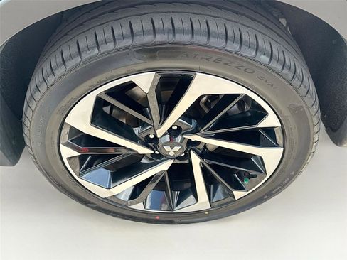 Used 2024 Mitsubishi Outlander SE image 30