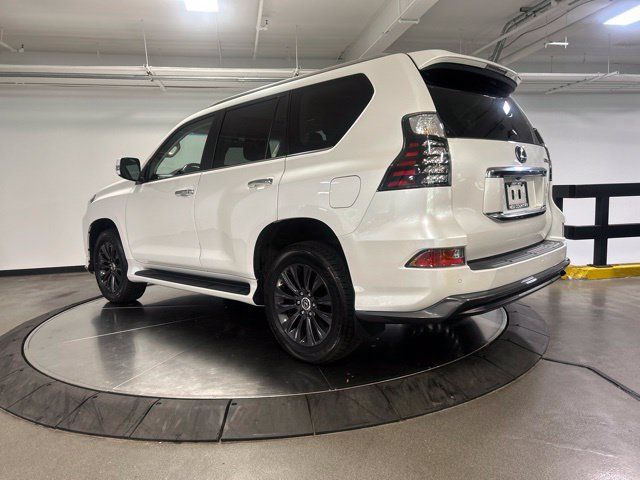 Used 2023 Lexus GX 460 Premium w/ Accessory Package AWD/4WD image 5