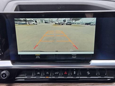 Used 2024 Chevrolet Silverado 1500 LT Trail Boss w/ Protection Package image 15