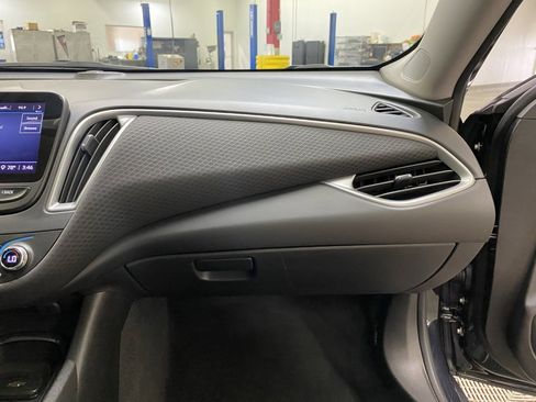 Used 2023 Chevrolet Malibu LT image 44