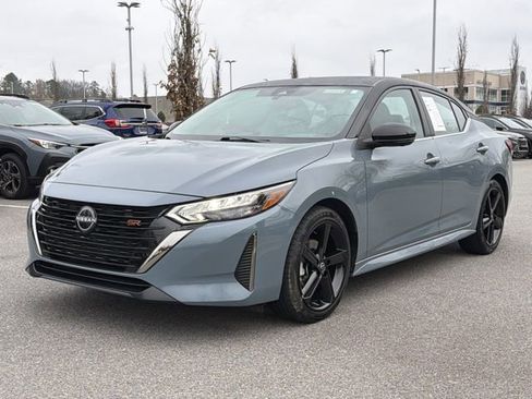 Used 2024 Nissan Sentra SR w/ SR Premium Package image 7