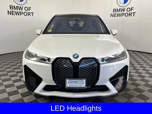 Used 2023 BMW iX xDrive50 w/ Premium Package AWD/4WD image 7