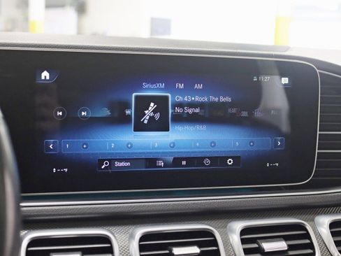 Used 2021 Mercedes-Benz GLS 580 4MATIC image 25