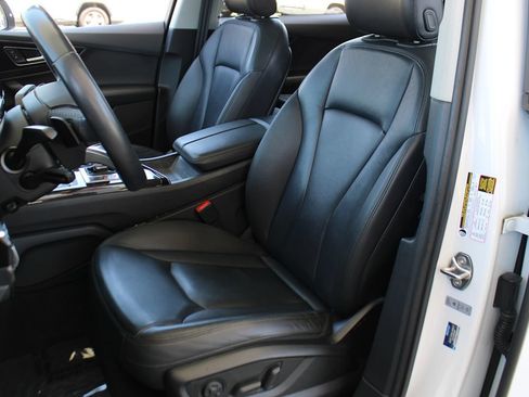 Used 2019 Audi Q7 3.0T Premium w/ Convenience Package AWD/4WD image 25