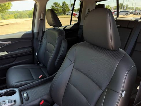 Used 2023 Honda Ridgeline RTL-E image 13