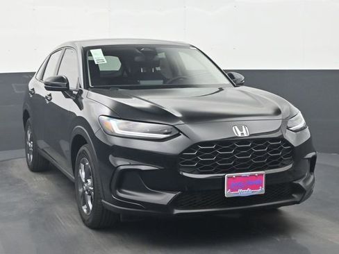 New 2026 Honda HR-V LX image 2