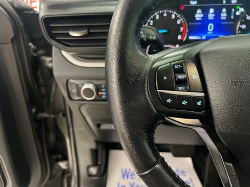 Used 2020 Ford Explorer XLT w/ Comfort Package AWD/4WD image 23