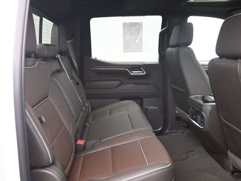 Used 2024 GMC Sierra 1500 Denali w/ Technology Package image 17