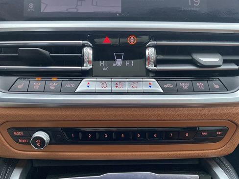 Used 2023 BMW 430i xDrive Coupe w/ M Sport Package image 17