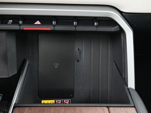 Used 2025 Toyota Sequoia Capstone image 23