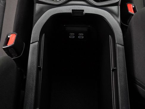 Certified 2025 Toyota RAV4 XLE AWD/4WD image 38