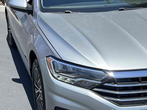 Used 2021 Volkswagen Jetta SE FWD image 52