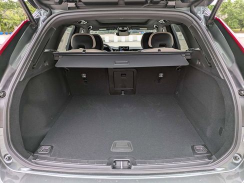 New 2026 Volvo XC60 B5 Core AWD/4WD image 13